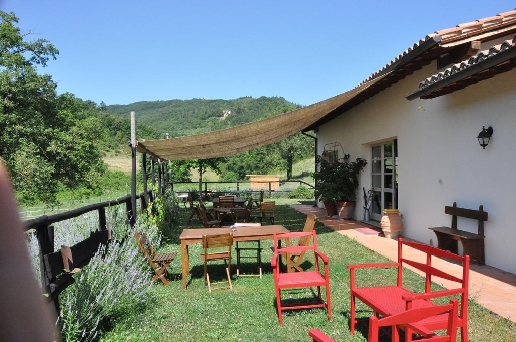 Agriturismo L'Oca Blu Gubbio Bagian luar foto